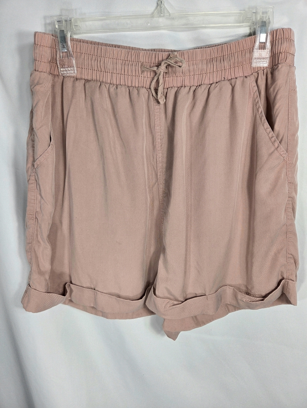Universal Thread Pinky Beige Draw String Elastic Waist Cuffed Shorts Size Medium